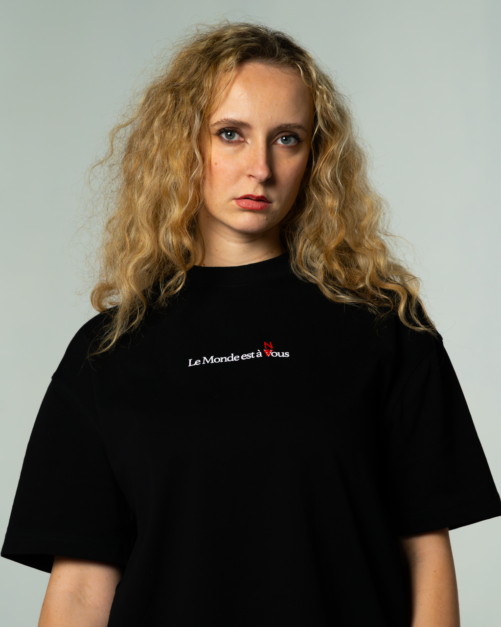 T-shirt oversize "Le Monde est à Nous"